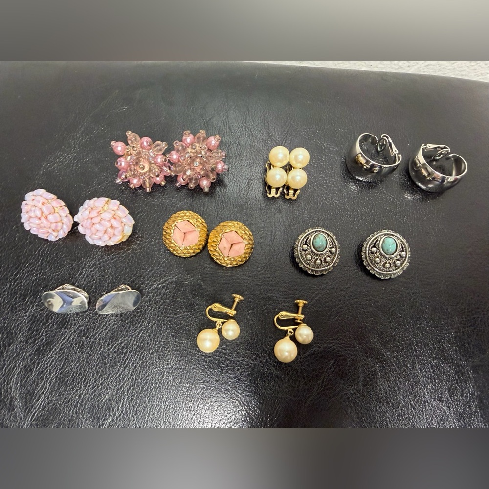 Trifari, Marvella, Avon, etc. Vintsge Clip on earrings